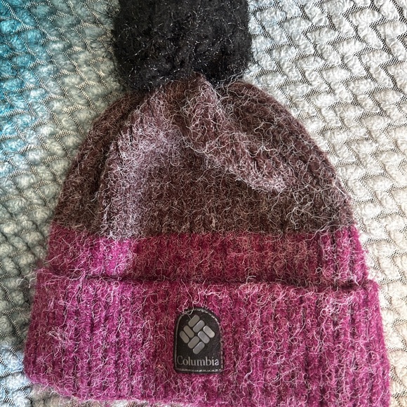 Columbia Purple and Burgundy Knit Beanie - Picture 1 of 3